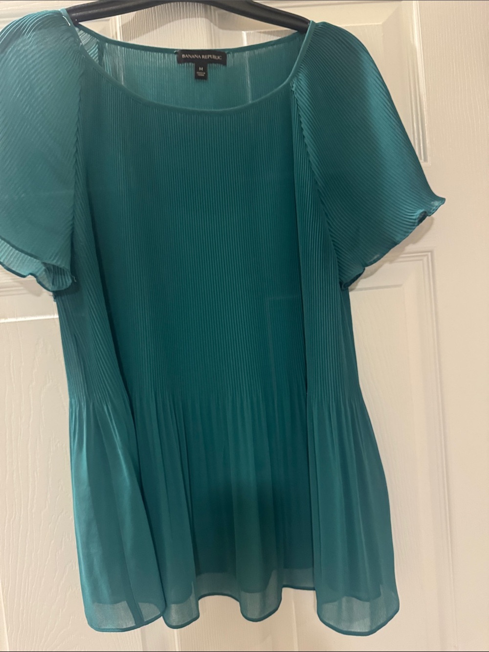 Banana Republic Teal Pleated Short-Sleeve Tunic. Perfect condition